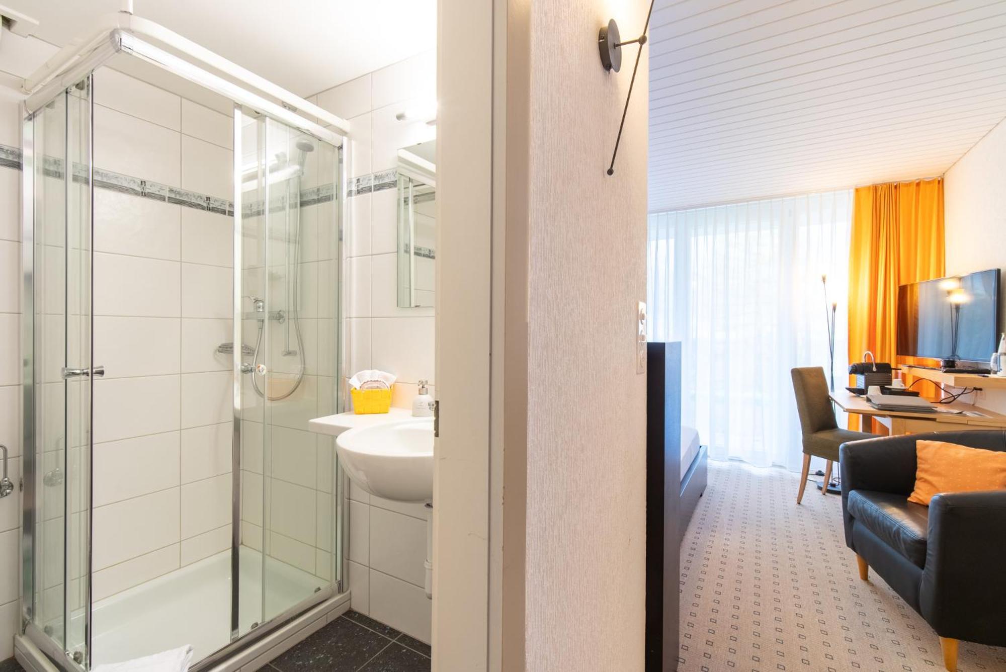 Hotel Bad Ramsach Laufelfingen Luaran gambar